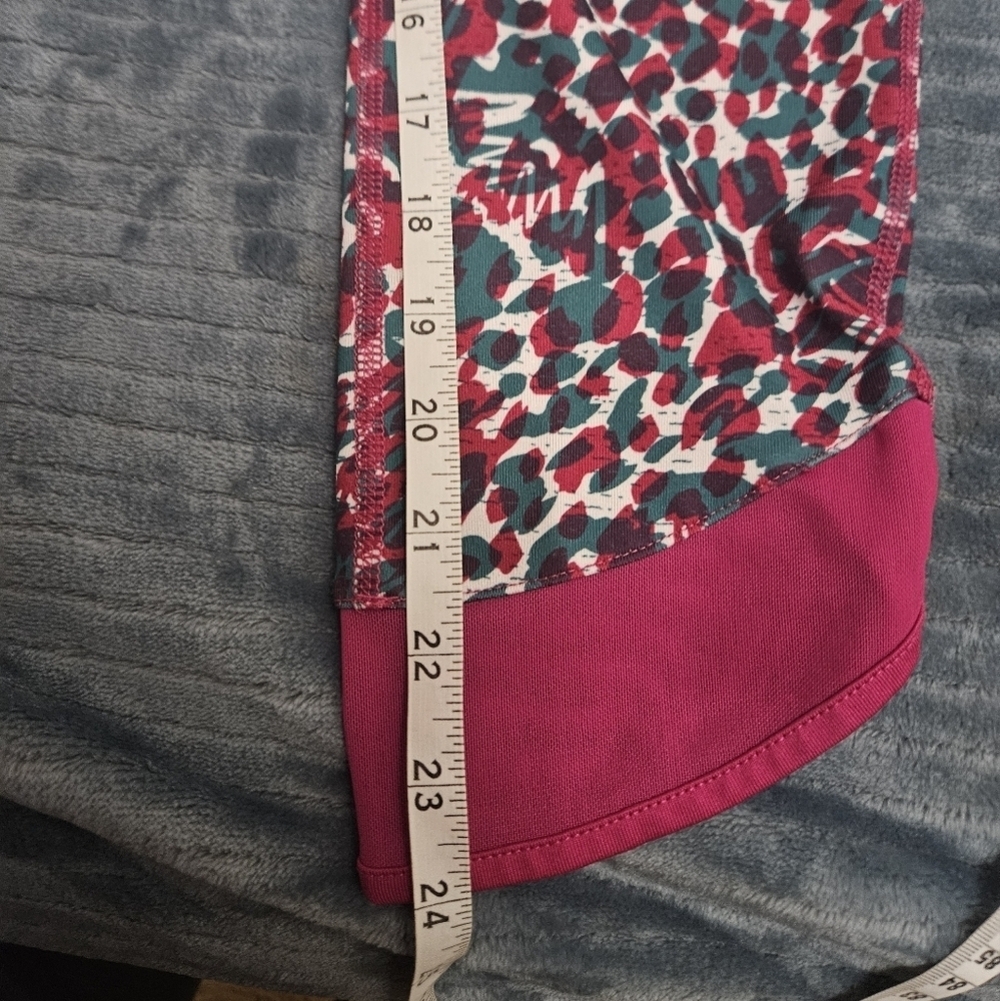 BCG Multicolor Cropped Leggings! - Picture 7 of 7